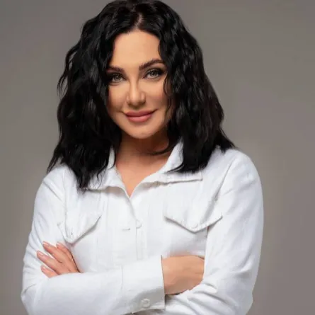 سلاف فواخرجي - الصورة من حسابها على إنستغرام