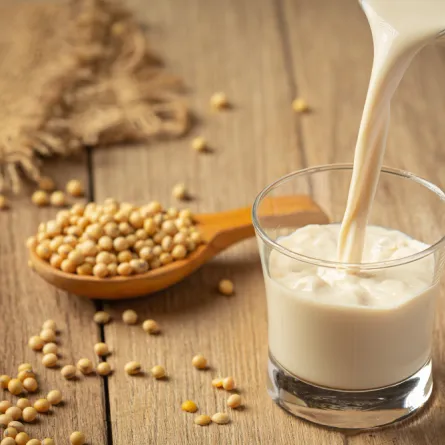 حليب الصويا يقلل الكوليسترول 