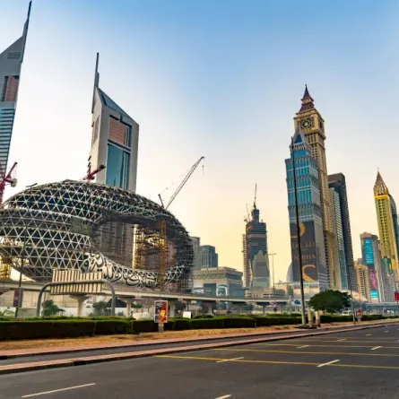 إمارة دبي. الصورة من موقع unsplash by Darcey Beau