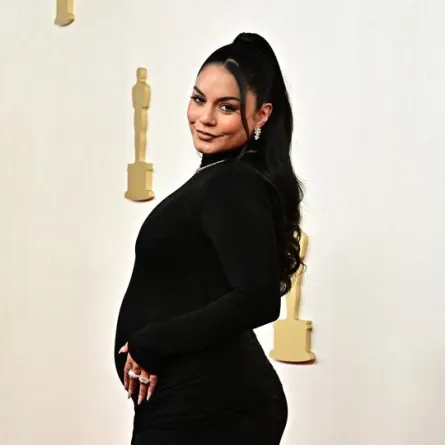 فانيسا هادجنز Vanessa Hudgens في حفل الأوسكار (مصدر الصورة: Frederic J. Brown / AFP)