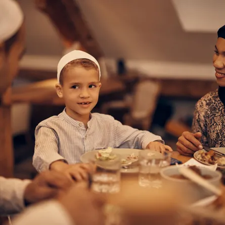 صورة طفل صائم