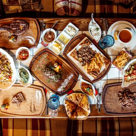 مفرش المائدة 