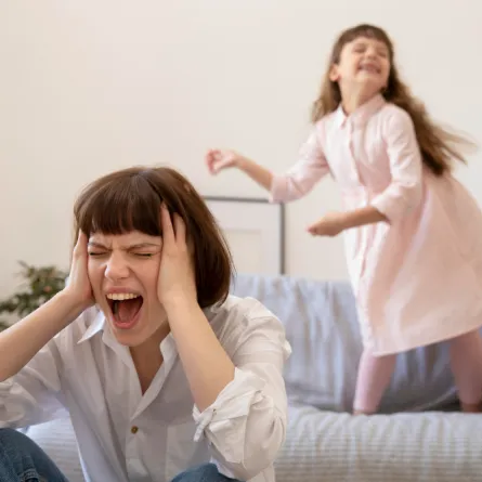 تتعرض الأمهات للاحتراق النفسي بسبب الضغوط