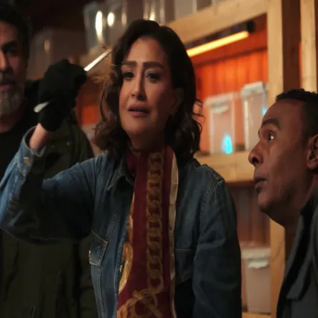 غادة عبد الرازق ومحمد علاء ومحمود عبد المغنى فى مسلسل صيد العقارب 