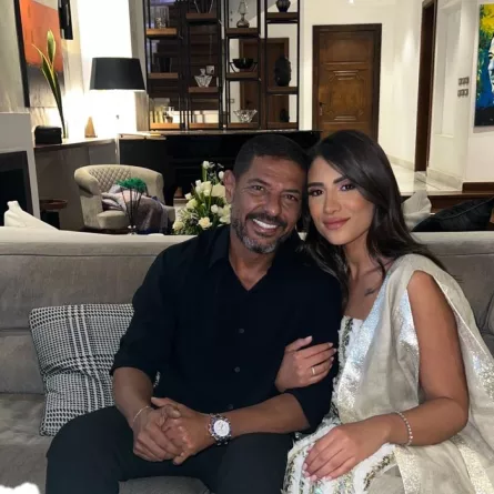 هاني فرحات وخطيبته دنيا جمعة - الصورة من مكتبه الإعلامي 