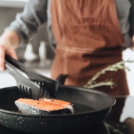 كيفية التخلص من رائحة قلي الطعام