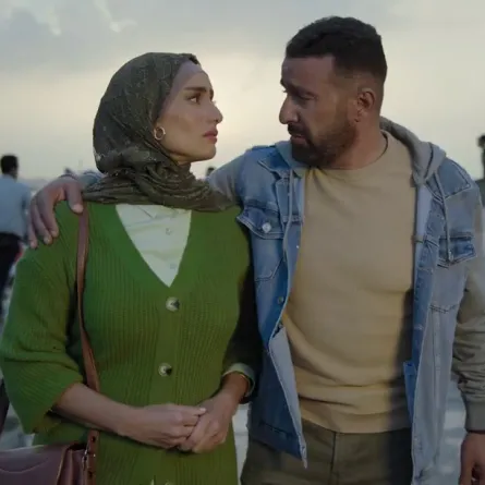 أحمد السقا وزينة من مسلسل "العتاولة"- الصورة من المركز الإعلامي لـ"mbc"