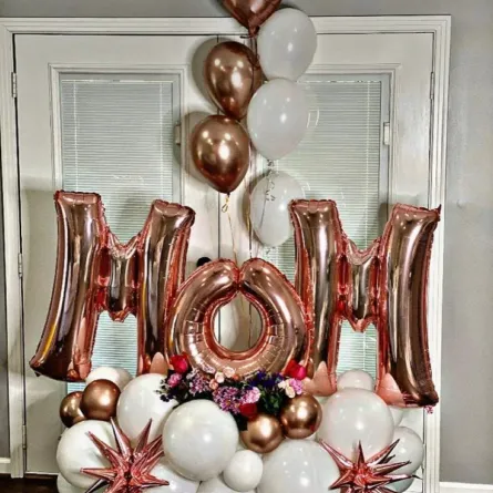 تزيين غرفة الأكل بالبالونات