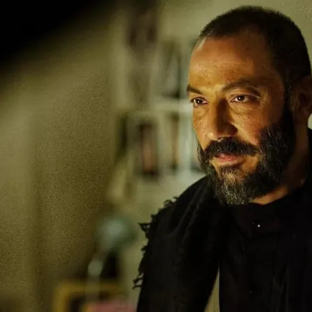 طارق لطفي .. وجوه عديدة مميزة لأداء الشخصية الشريرة باحتراف