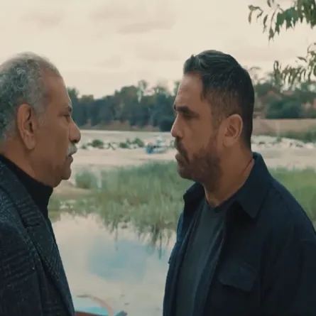 أمير كرارة وسيد رجب -الصورة من شاشة عرض مسلسل بيت الرفاعي