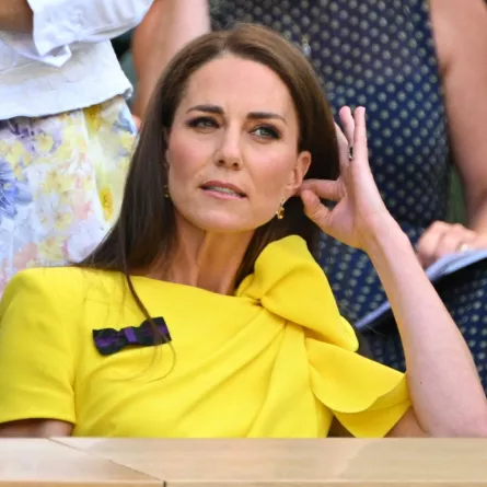 كيت ميدلتون في نادي عموم إنجلترا للتنس في ويمبلدون، جنوب غرب لندن (Catherine at The All England Tennis Club in Wimbledon, southwest London). مصدر الصورة: SEBASTIEN BOZON / AFP