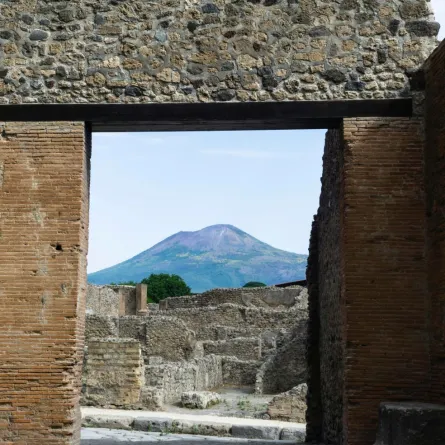 العثور على قرية عمرها 3000 عام.. وآثارها تكشف كنوزاً ثمينة