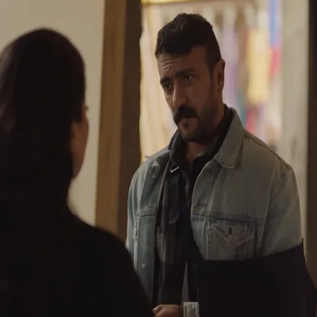 أحمد العوضي - الصوة من شاشة عرض المسلسل