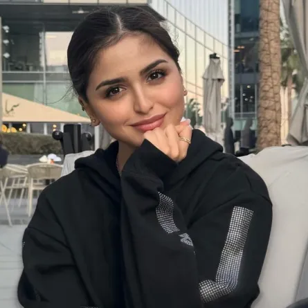 حلا الترك -الصورة من  حسابها على الانستغرام