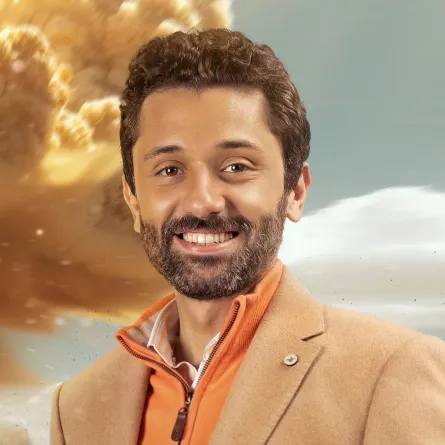 كريم محمود عبد العزيز - الصورة من صفحته الرسمية على الفيس بوك