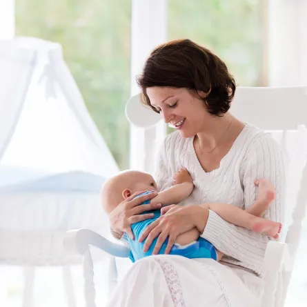  أطعمة تؤثر سلباً على حليب الأم في الرضاعة