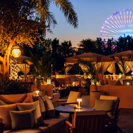 جلسات خارجية في مطعم أماسينا 