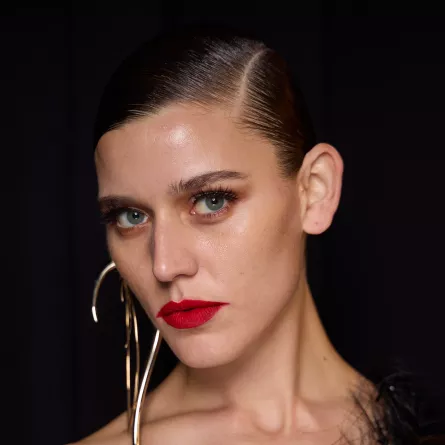 أجمل ألوان أحمر شفاه مخملية