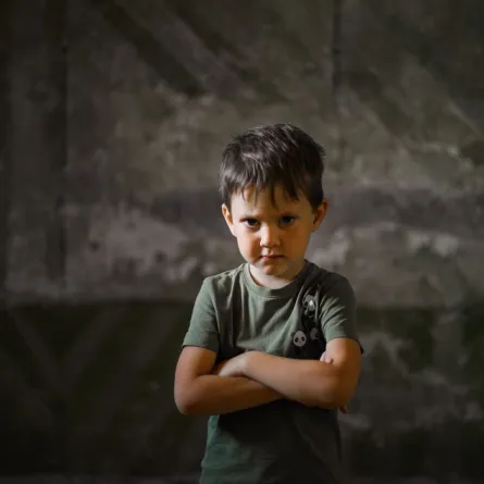 صورة طفل عنيد