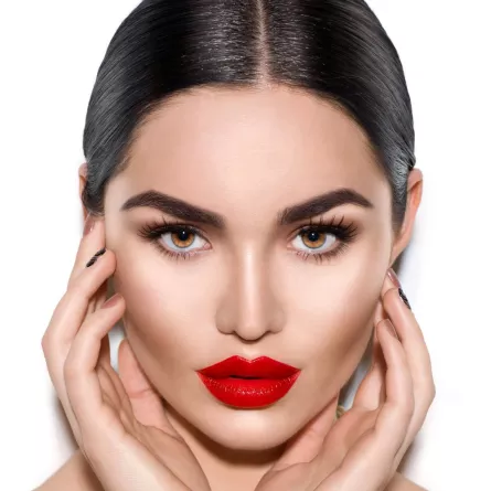 تكثيف الحواجب بالخلطات الطبيعية