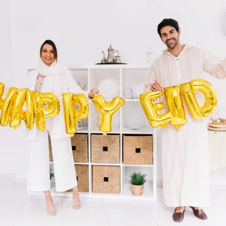 رسائل تهنئة للأصدقاء في عيد الفطر- مصدر الصورة freepik