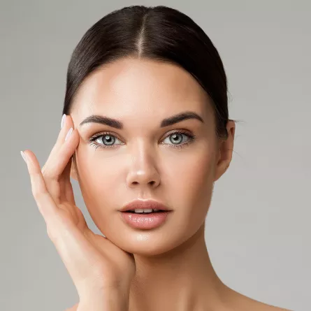 طرق علاج الهالات السوداء تحت العين طبياً