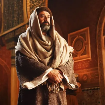 كريم عبد العزيز من مسلسل "الحشاشين"- الصورة من المركز الإعلامي للشركة المتحدة للخدمات الإعلامية