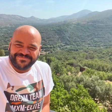 محمد ممدوح يُحذر بعد اتباعه ريجيم المياه: شرب الماء بكثرة قد يؤدي للوفاة