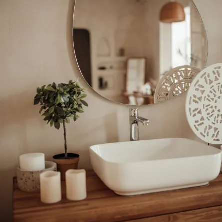 حوض الغسيل في الحمام