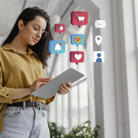 استخدام وسائل التواصل الاجتماعي لتعزيز الاندماج والتواصل بين الموظفين