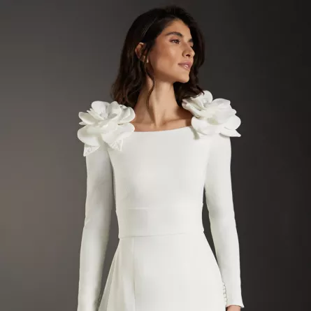 فستان من ماركة Pronovias -الصورة من Launchmetrics/Spotlight ©