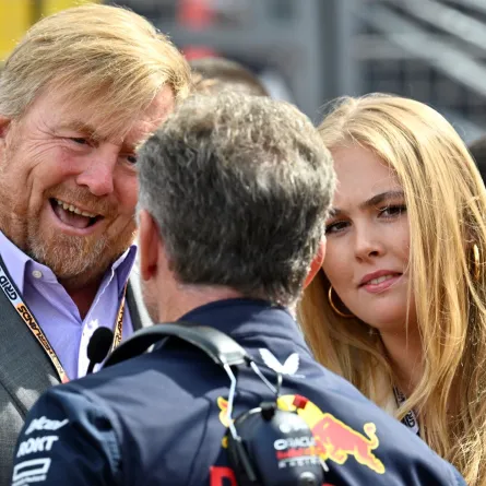 الملك ويليم ألكسندر والأميرة أماليا في حلبة زاندفورت في زاندفورت (King Willem-Alexander and Princess Amalia at The Circuit Zandvoort, in Zandvoort). مصدر الصورة: JOHN THYS / AFP