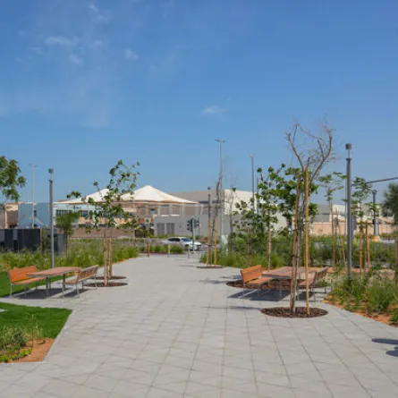 افتتاح 21 حديقة في مدينة خليفة. الصورة من مكتب أبوظبي الإعلامي