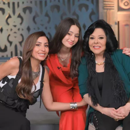 إسعاد يونس ودينا الشربيني من كواليس برنامج صاحبة السعادة - الصورة من المكتب الإعلامي للبرنامج