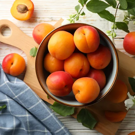 بذور المشمش مفيدة جداً بسبب غناها بالبروتين والألياف والمعادن