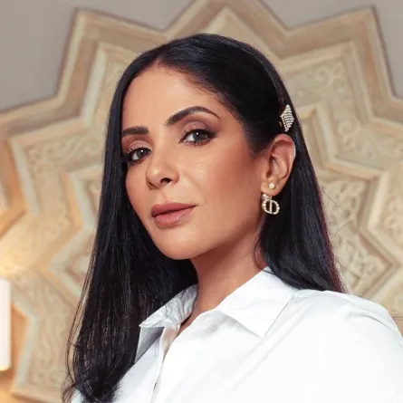 منى زكي - الصورة من صفحتها الرسمية على الفيس بوك