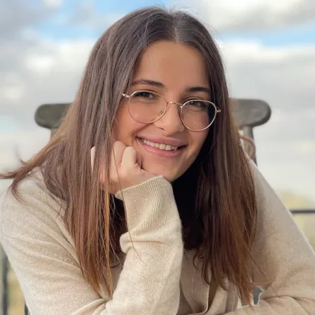 شام الذهبي- الصورة من حسابها على إنستغرام