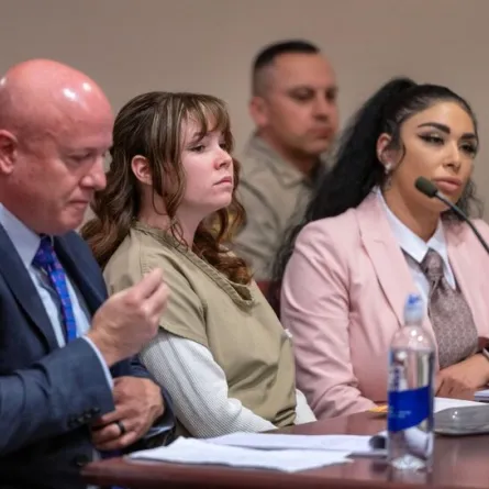 هانا جوتيريز ريد Hannah Gutierrez-Reed في المحكمة (مصدر الصورة: Eddie Moore / Journal / POOL / AFP)