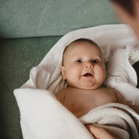 لا داعي لتحميم الرضيع يومياً في الشهر الأول