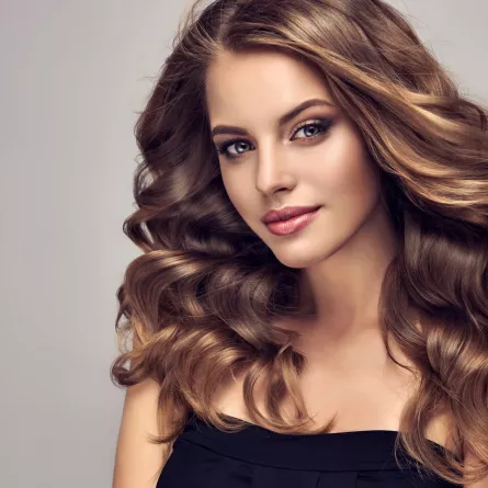 خلطات طبيعية لترطيب الشعر المصبوغ