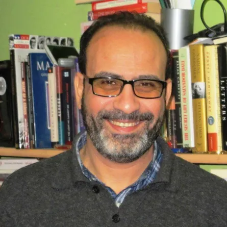 الناقد عصام زكريا - الصورة من حسابه على الفيس بوك