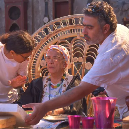 الفنانة "منحة البطراوي" من كواليس تصوير فيلم "شرق 12" - الصورة من الحساب الرسمي للمخرجة هالة القوصي على فيسبوك