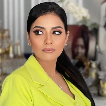 الفنانة سهر الصايغ