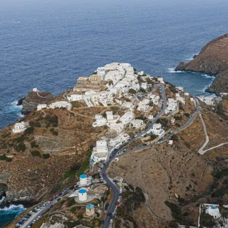 سيفنوس تشتهر بقراها التقليدية 