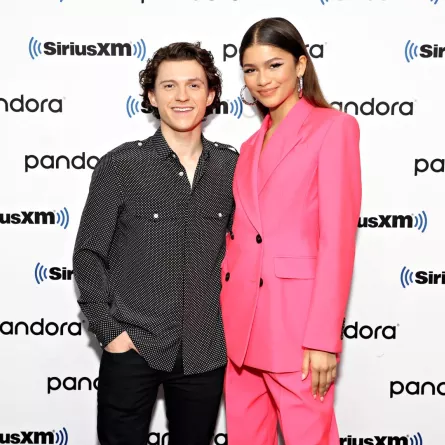 توم هولاند وزندايا في مدينة نيويورك (Tom Holland and Zendaya in New York City). مصدر الصورة: Cindy Ord/Getty Images for SiriusXM/AFP