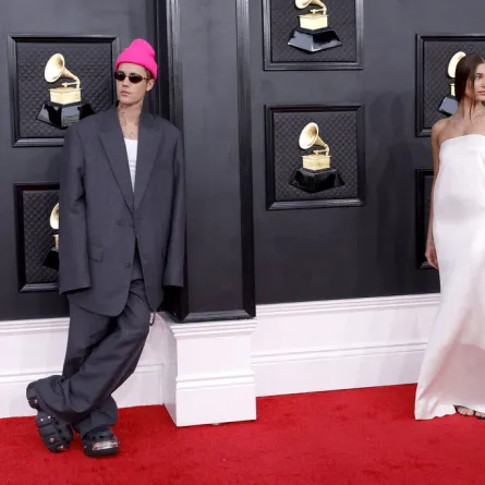 جاستن وهايلي بيبر Justin Bieber and Hailey Bieber في حفل الغرامي ( Frazer Harrison / GETTY IMAGES NORTH AMERICA / Getty Images via AFP)