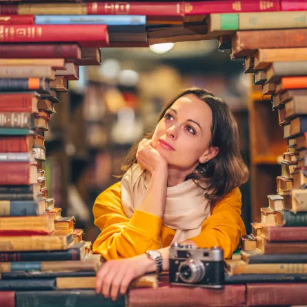  حكايات الكتب والكتّاب العجيبة المثيرة للاهتمام، لا تنتهي