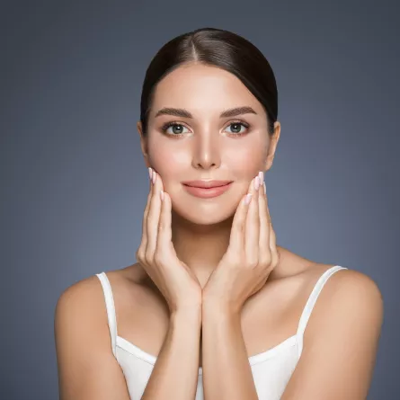 طرق  تنظيف البشرة الدهنية بعمق في المنزل