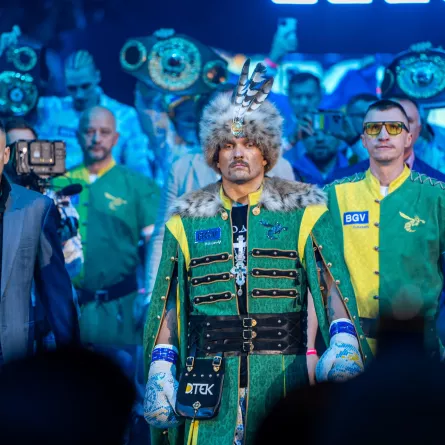 أوسيك يفوز في حلبة النار- الصورة من حساب موسم الرياض على منصة إكس 