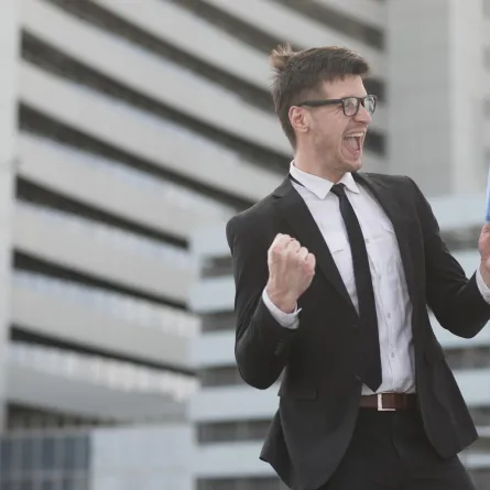 كيفية استقبال تحديات العمل الجديدة بثقة وتفاؤل؟